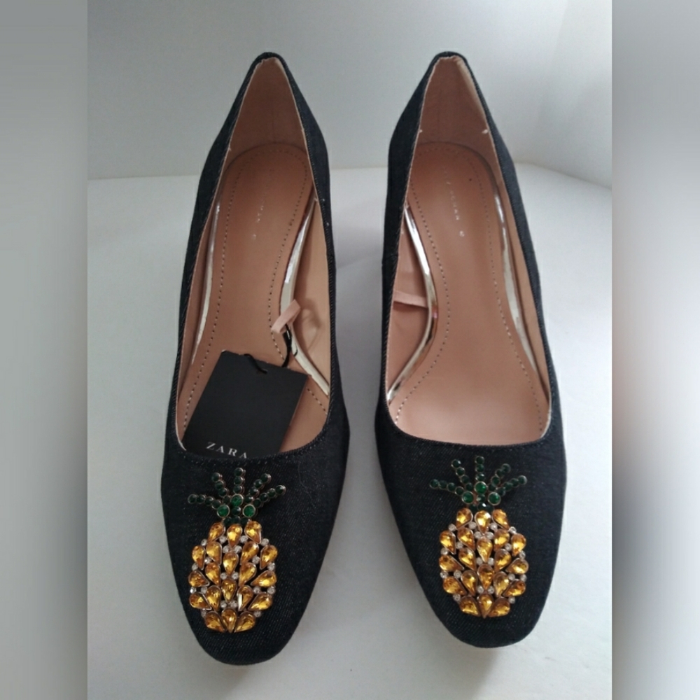NWT Zara denim pumps with rhinestone pineapple